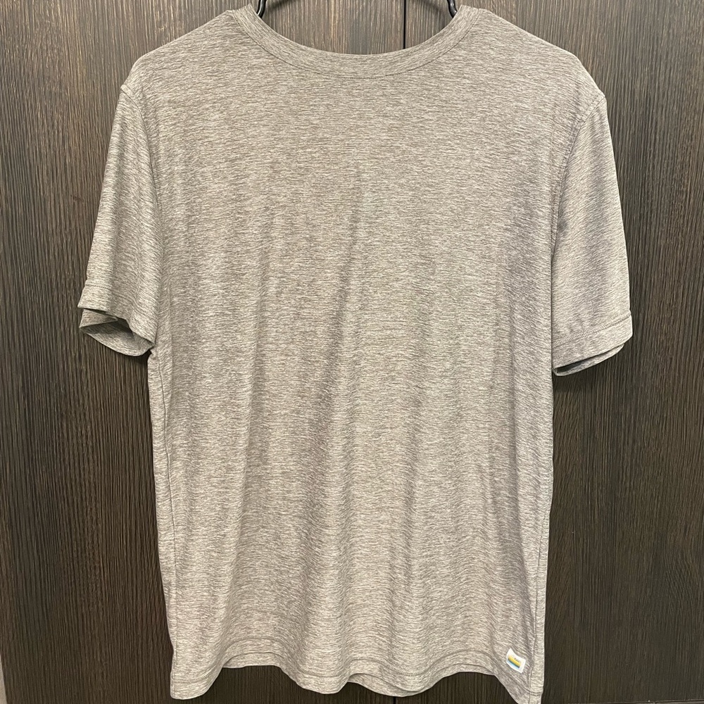 Vuori Strato Tech T-shirt (Heather Grey) - M